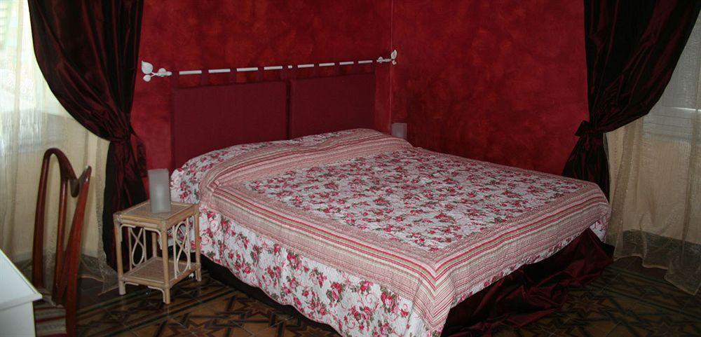 Отель A Casa Di Virgilio Флоренция Экстерьер фото