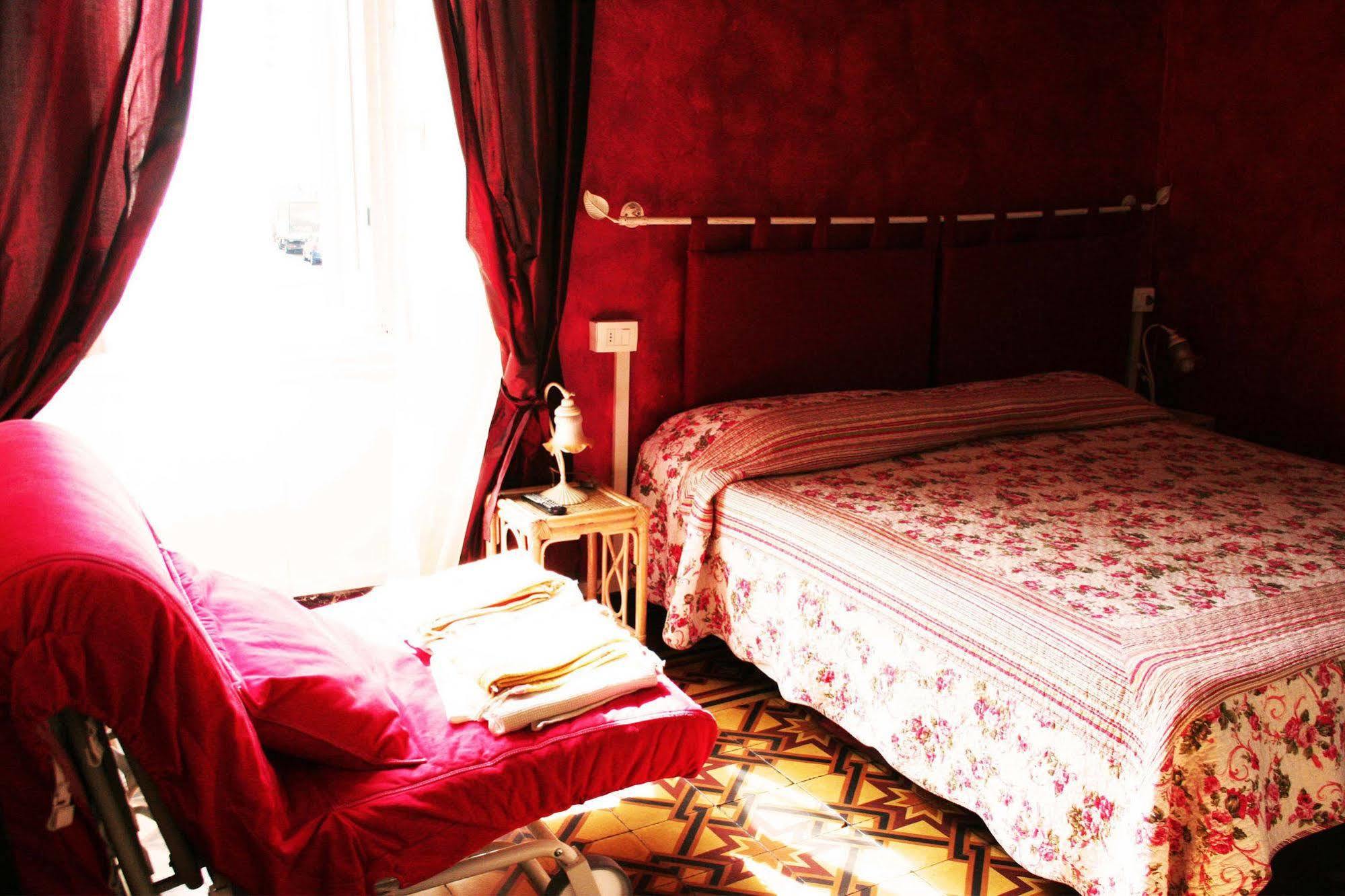 Отель A Casa Di Virgilio Флоренция Экстерьер фото
